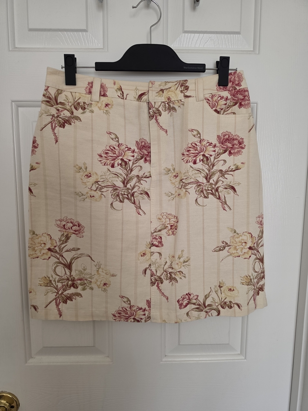 Kate Hill Cream Mini Skirt with Rose Floral Print